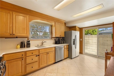 Welcome to your perfect Plaza home, ideally situated on a - photo 4