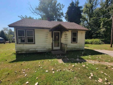 Upper Fish Lake Home Sale Pending in Walkerton Indiana