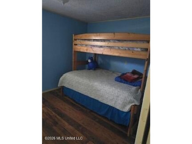 Charming country property with investment potential! This - photo 11