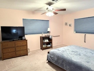 Well maintained end condo in section 2 w/lower monthly condo - photo 11