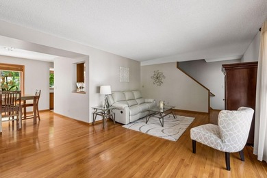 Charming, well-maintained, and truly unique contemporary 3-level - photo 12