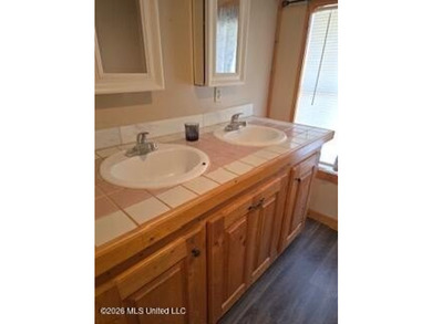 Charming country property with investment potential! This - photo 13