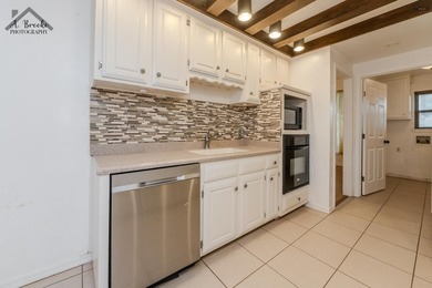Spacious 3-bedroom, 2-bath home offering over 2,300 sq ft in a - photo 13
