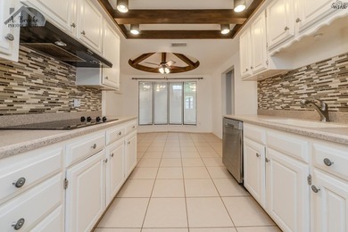 Spacious 3-bedroom, 2-bath home offering over 2,300 sq ft in a - photo 14