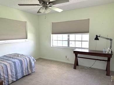 Well maintained end condo in section 2 w/lower monthly condo - photo 16
