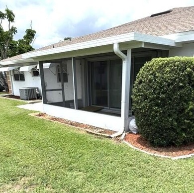 Well maintained end condo in section 2 w/lower monthly condo - photo 18