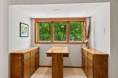 Charming, well-maintained, and truly unique contemporary 3-level - photo 20