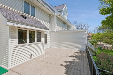 Charming, well-maintained, and truly unique contemporary 3-level - photo 22