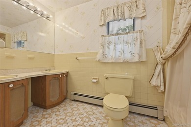 Spacious 4-bedroom, 2 full bath, 2 half bath Colonial offering - photo 29