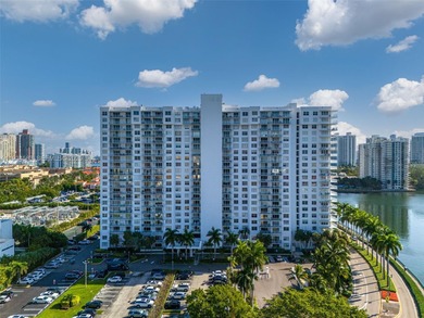 Little Maule Lake Condo For Sale in Aventura Florida