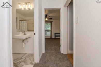 Spacious 3-bedroom, 2-bath home offering over 2,300 sq ft in a - photo 31