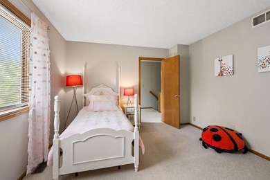 Charming, well-maintained, and truly unique contemporary 3-level - photo 33