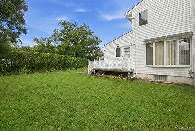 Spacious 4-bedroom, 2 full bath, 2 half bath Colonial offering - photo 40