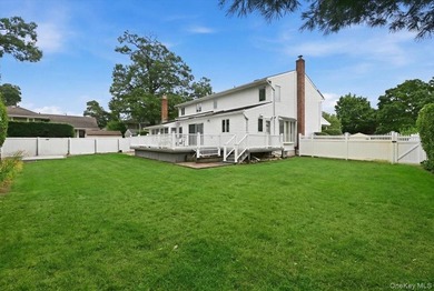 Spacious 4-bedroom, 2 full bath, 2 half bath Colonial offering - photo 44