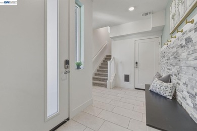 Stunning upgraded townhome in Fremont's highly sought-after - photo 5
