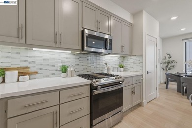 Stunning upgraded townhome in Fremont's highly sought-after - photo 9