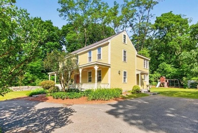 Beautifully renovated antique farmhouse offering the perfect - photo 3