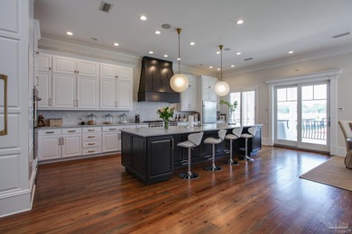 The Iconic Pensacola Waterfront home everyone has waited for! - photo 11