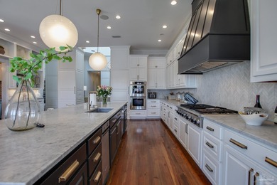 The Iconic Pensacola Waterfront home everyone has waited for! - photo 14