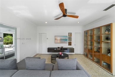 A CAPTIVATING BLEND OF MED-DECO CHARM & CONTEMPORARY COMFORT IN - photo 16