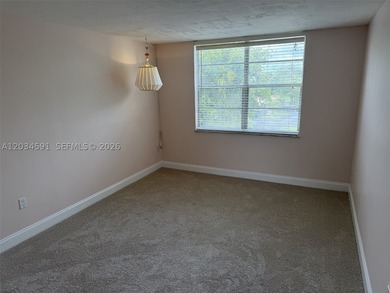 Highly Desirable (2-bedroom, 1-bath) END unit in the B Bldg at - photo 8