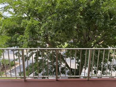 Highly Desirable (2-bedroom, 1-bath) END unit in the B Bldg at - photo 10
