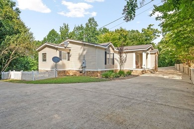 Escape to the tranquility of rural waterfront living! This - photo 5
