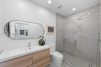 A CAPTIVATING BLEND OF MED-DECO CHARM & CONTEMPORARY COMFORT IN - photo 37