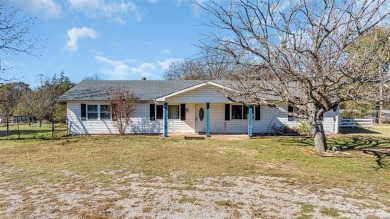 (private lake, pond, creek) Home For Sale in Marietta Oklahoma
