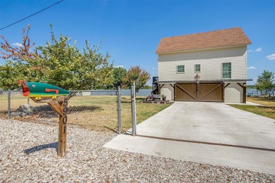 **ABSOLUTE FISHERMAN'S PARADISE on Lake Granbury!** SOLICE & - photo 1