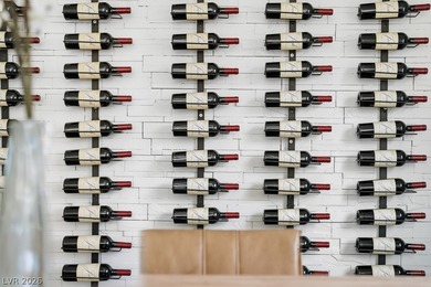 Overlooking a PEACEFUL PARK from a quiet CUL-DE-SAC in Premium