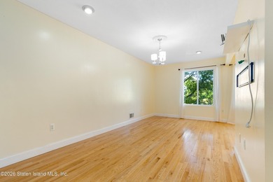 Absolute Move-In condition. Brand new roof. House was freshly - photo 15