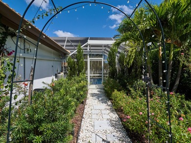 IMMEDIATE PREMIER GOLF AVAILABLE! One of the most unique homes - photo 27