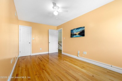 Absolute Move-In condition. Brand new roof. House was freshly - photo 29