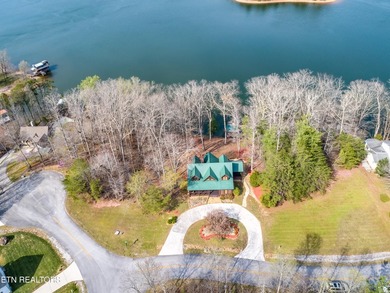 Well-kept deep-water lakefront home on Watts Bar Lake in - photo 3
