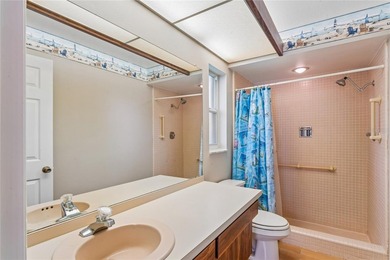 Here's your opportunity for a great buy in the desirable - photo 33