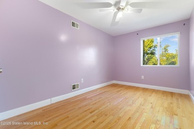 Absolute Move-In condition. Brand new roof. House was freshly - photo 36
