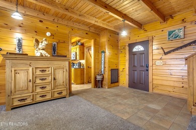 Well-kept deep-water lakefront home on Watts Bar Lake in - photo 8