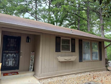 Lake Townhome/Townhouse For Sale in Hot Springs Village, Arkansas