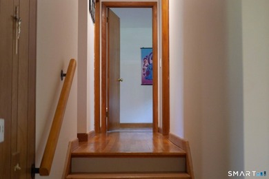 Welcome to 12 Silver dr; this lovely split-level home on a dead - photo 11