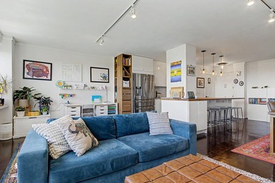 Welcome to 4555 Henry Hudson Pkwy #805 at Briar Oaks, a bright - photo 12