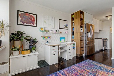 Welcome to 4555 Henry Hudson Pkwy #805 at Briar Oaks, a bright - photo 15