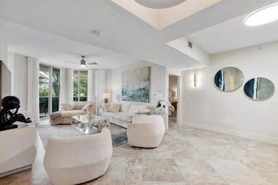 Furnished, elegant and thoughtfully designed Reverse Fairmont in - photo 3