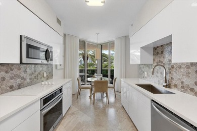 Furnished, elegant and thoughtfully designed Reverse Fairmont in - photo 8