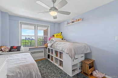 Welcome to 4555 Henry Hudson Pkwy #805 at Briar Oaks, a bright - photo 29