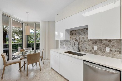 Furnished, elegant and thoughtfully designed Reverse Fairmont in - photo 9