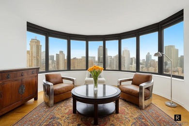 Lake Condo For Sale in New York (Manhattan), New York
