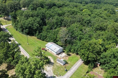 Take advantage of this 2.16 acres m/l located in the heart of - photo 2