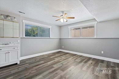 Two separate parcels, one purchase-an opportunity like this - photo 18