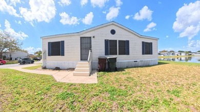 This 2002 double-wide manufactured home offers 3 bedrooms and 2 - photo 6